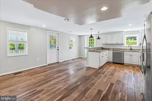 20219 Locust Grove Rd, Rohrersville, MD 21779 - Photo 9