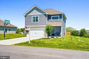 18716 Ballantyne Wy, Hagerstown, MD 21740 - Photo 3