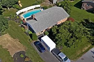 17707 Woodcrest Rd, Hagerstown, MD 21740 - Photo 3