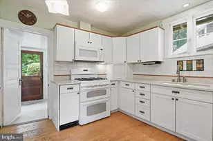14624 Hilltop Rd, Cascade, MD 21719 - Photo 9