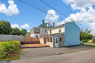25 N Maple Ave, Smithsburg, MD 21783 - Photo 15