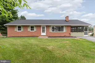 10602 Oak Tree Cir, Williamsport, MD 21795 - Photo 1