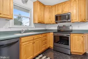 10602 Oak Tree Cir, Williamsport, MD 21795 - Photo 11