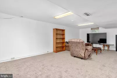 10602 Oaktree Circle, Williamsport, MD 21795 - Photo 19
