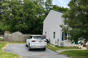 241 Merrbaugh Dr, Hagerstown, MD 21740 - Photo 3
