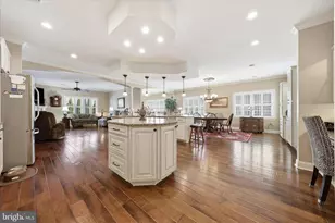 19404 Amethyst Dr, Hagerstown, MD 21742 - Photo 9