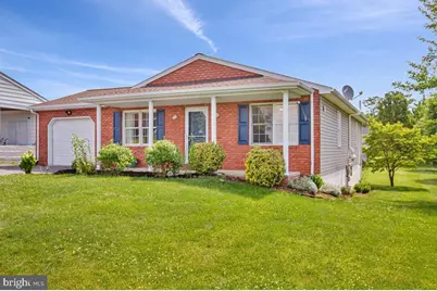 12225 W Lawn Lane, Hagerstown, MD 21740 - Photo 3