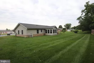 7 Plantation Dr, Hagerstown, MD 21740 - Photo 5