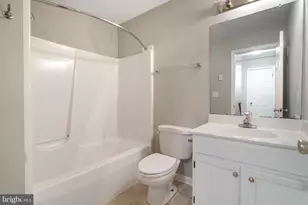 10121 St George Cir, Hagerstown, MD 21740 - Photo 13