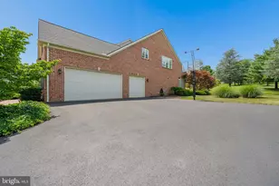 9808 Pembroke Dr, Hagerstown, MD 21740 - Photo 107