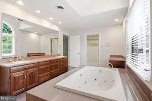 20119 Teakwood Dr, Hagerstown, MD 21742 - Photo 37