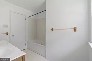19103 Woodhill Dr, Hagerstown, MD 21742 - Photo 23