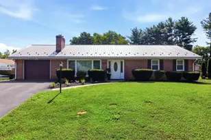 10535 Peachtree Ln, Williamsport, MD 21795 - Photo 1