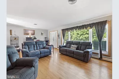 10535 Peachtree Lane, Williamsport, MD 21795 - Photo 3