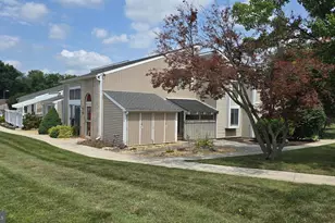 1500 Kensington Dr, Hagerstown, MD 21742 - Photo 3