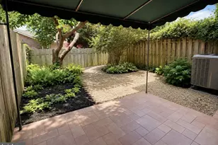 17904 Hickory Ln, Hagerstown, MD 21740 - Photo 3