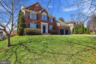 9542 Morning Walk Dr, Hagerstown, MD 21740 - Photo 3