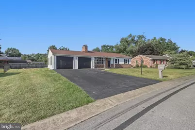 17519 Stone Valley Drive, Hagerstown, MD 21740 - Photo 3