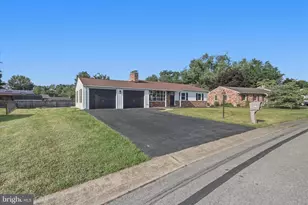 17519 Stone Valley Dr, Hagerstown, MD 21740 - Photo 3