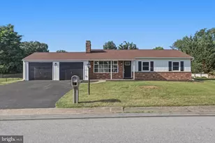 17519 Stone Valley Dr, Hagerstown, MD 21740 - Photo 1