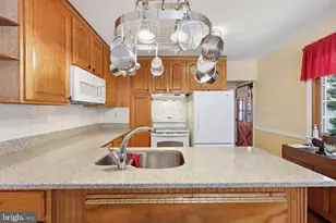 1013 Beechwood Dr, Hagerstown, MD 21742 - Photo 15