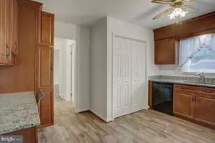 17203 Amber Dr, Hagerstown, MD 21740 - Photo 15