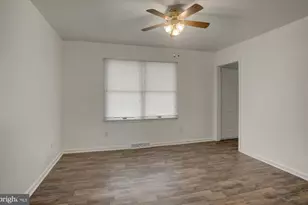 17203 Amber Dr, Hagerstown, MD 21740 - Photo 13