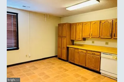 17339 Virginia Avenue, Hagerstown, MD 21740 - Photo 9