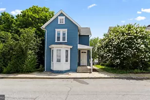 602 Guilford Ave, Hagerstown, MD 21740 - Photo 1