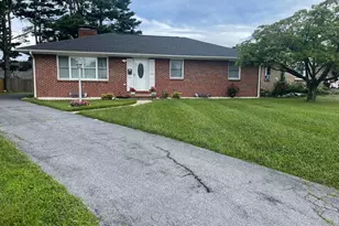 1110 Sherman Ave, Hagerstown, MD 21740 - Photo 3
