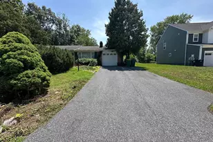 18529 Sherbrooke Dr, Hagerstown, MD 21742 - Photo 3