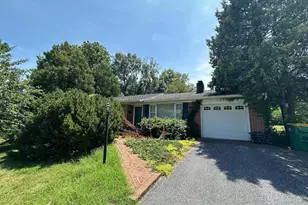 18529 Sherbrooke Dr, Hagerstown, MD 21742 - Photo 1