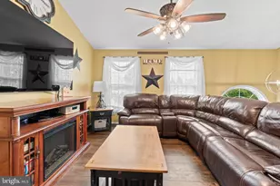 18507 Wilderness Way, Hagerstown, MD 21740 - Photo 9