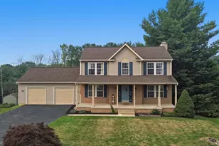 419 Links View Dr, Hagerstown, MD 21740 - Photo 1