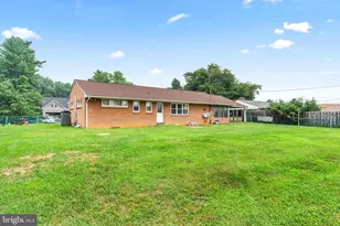18219 Summerlin Dr, Hagerstown, MD 21740 - Photo 33