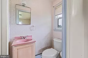 18219 Summerlin Dr, Hagerstown, MD 21740 - Photo 19