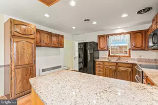 18219 Summerlin Dr, Hagerstown, MD 21740 - Photo 11
