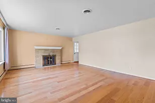 18219 Summerlin Dr, Hagerstown, MD 21740 - Photo 15
