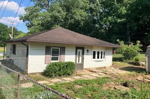 11905 Sun Valley Dr, Hagerstown, MD 21742 - Photo 1