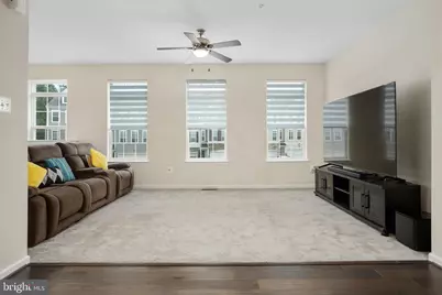 20212 Capital Lane, Hagerstown, MD 21742 - Photo 5