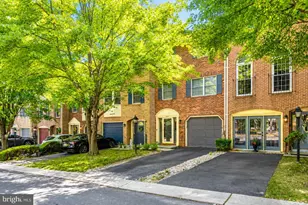 1006 Lindsay Ln, Hagerstown, MD 21742 - Photo 1