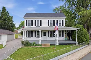 1043 Spruce St, Hagerstown, MD 21740 - Photo 1