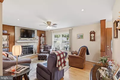 17601 Meadowood Drive, Hagerstown, MD 21740 - Photo 11
