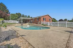 17601 Meadowood Dr, Hagerstown, MD 21740 - Photo 37