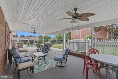 17601 Meadowood Drive, Hagerstown, MD 21740 - Photo 33