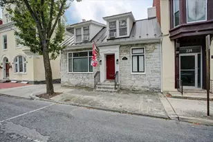241 S Potomac St, Hagerstown, MD 21740 - Photo 1