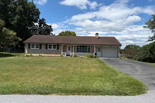 11822 Greenhill Dr, Hagerstown, MD 21742 - Photo 1
