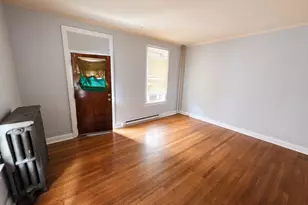 28 S Locust St, Hagerstown, MD 21740 - Photo 7