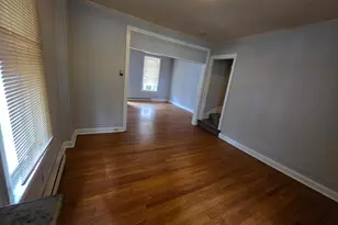 28 S Locust St, Hagerstown, MD 21740 - Photo 9