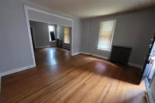 28 S Locust St, Hagerstown, MD 21740 - Photo 3